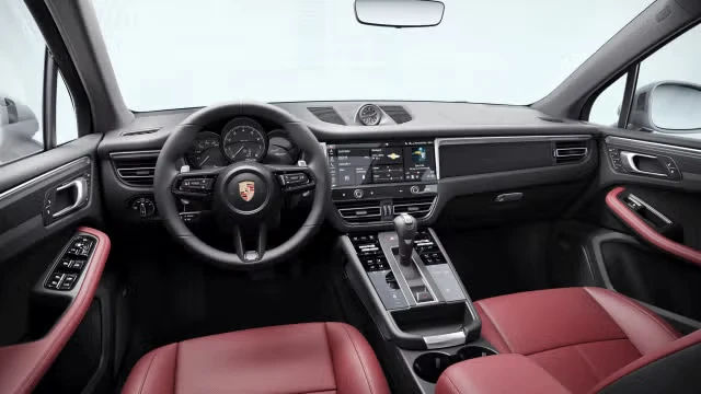 2026 Porsche Macan - Image 26 of 30