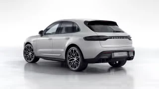 2026 Porsche Macan - Image 17 of 30