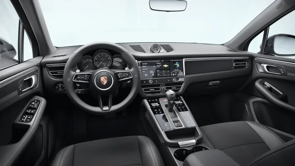 2026 Porsche Macan - Image 31 of 31