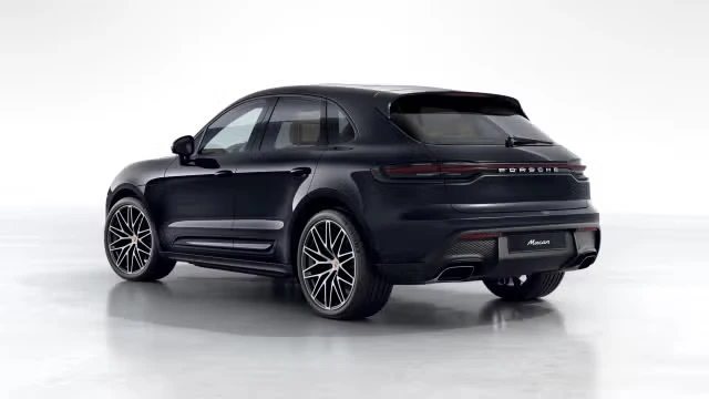 2026 Porsche Macan - Image 18 of 30