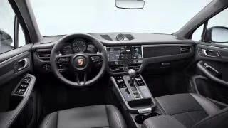 2026 Porsche Macan - Image 25 of 30