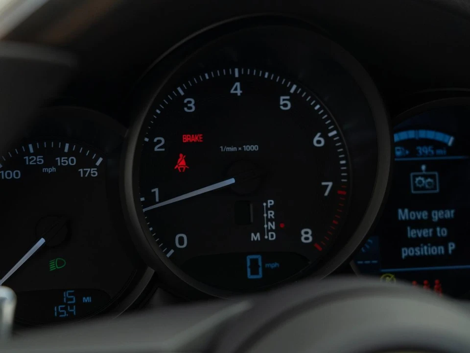 2026 Porsche Macan Electric - Image 22 of 28