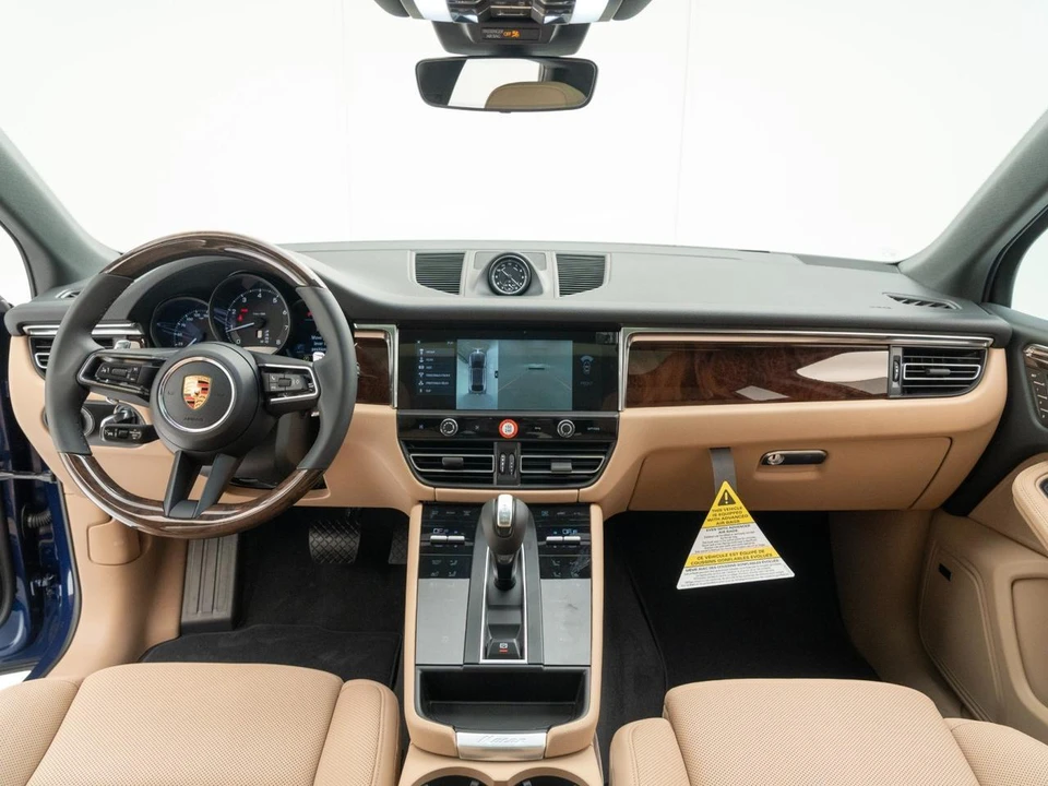 2026 Porsche Macan Electric - Image 27 of 28