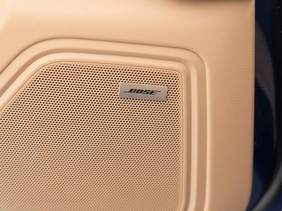 2026 Porsche Macan Electric - Image 21 of 28