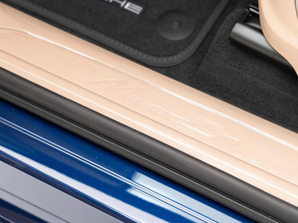 2026 Porsche Macan Electric - Image 15 of 28