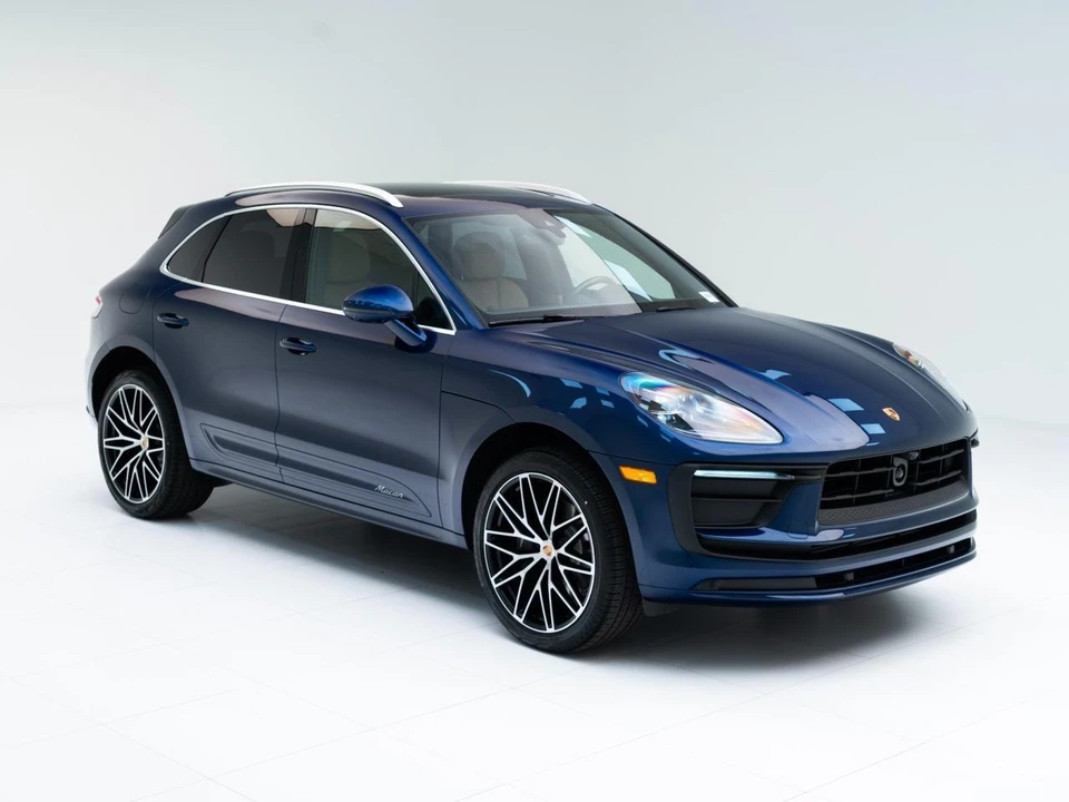 2026 Porsche Macan Electric - Image 7 of 28