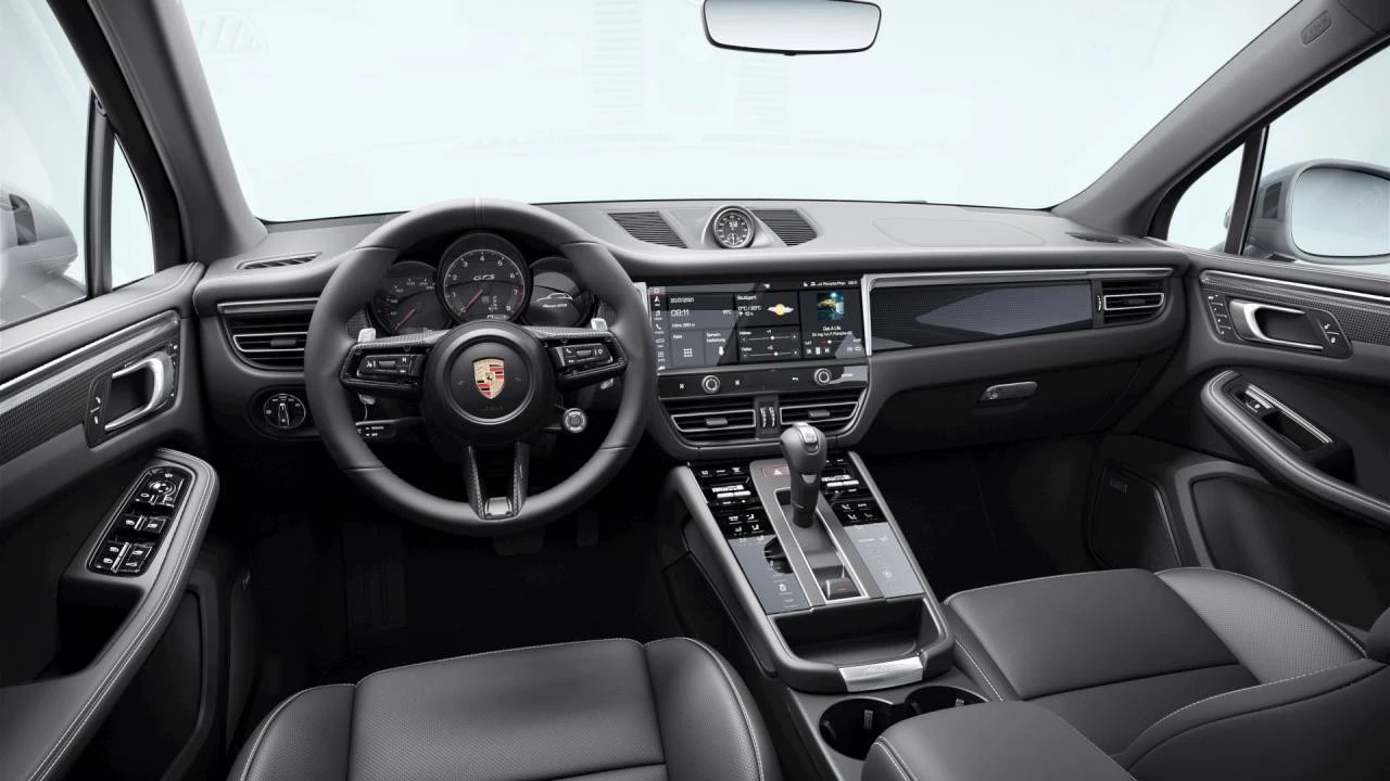 2026 Porsche Macan - Image 9 of 10