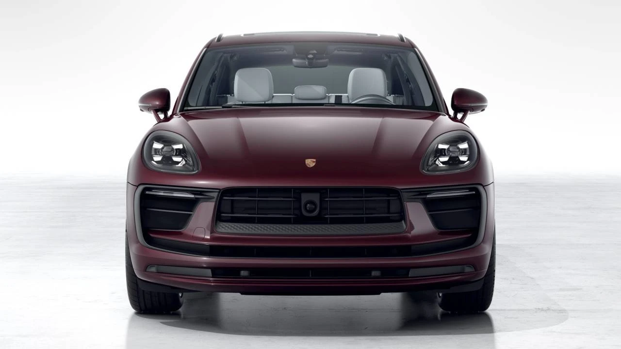 2026 Porsche Macan - Image 8 of 10