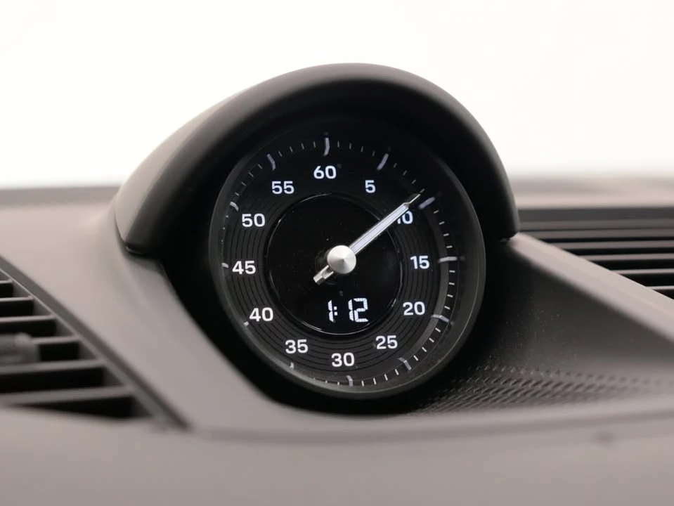 2026 Porsche 976 Panamera - Image 10 of 20