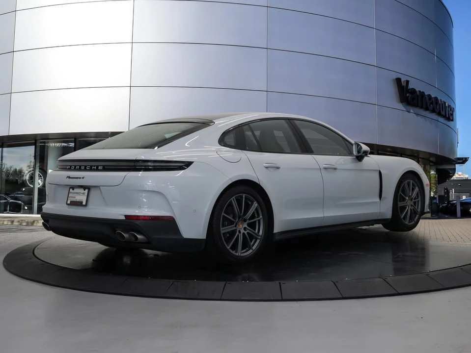 2026 Porsche 976 Panamera - Image 5 of 20