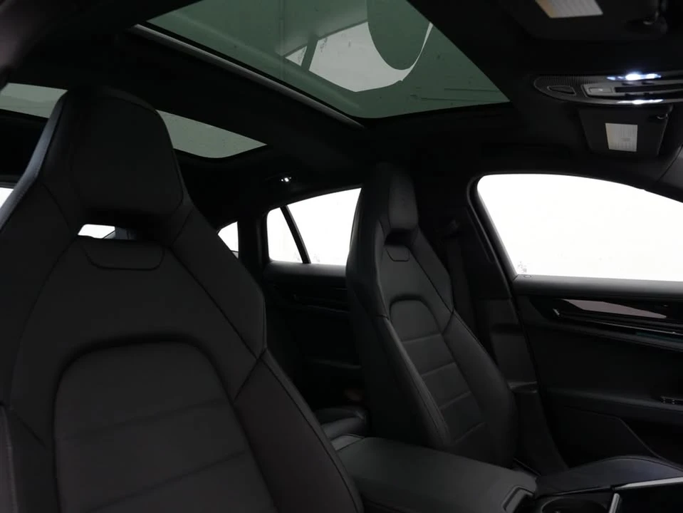 2026 Porsche 976 Panamera - Image 12 of 20