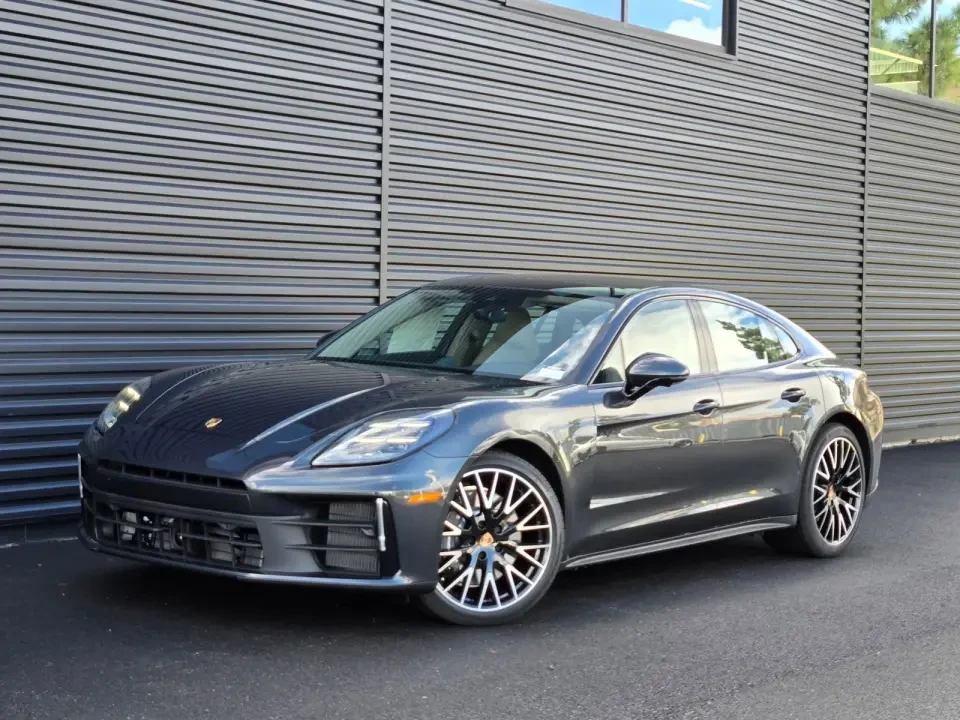 2026 Porsche 976 Panamera - Image 11 of 12