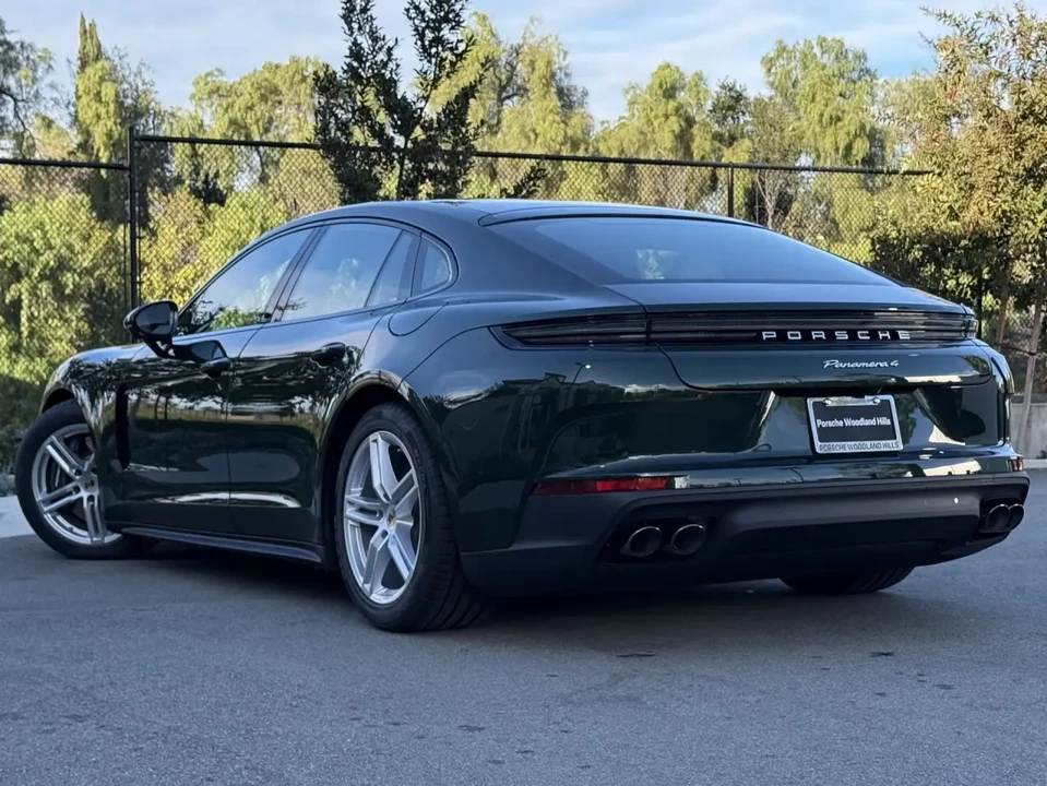 2026 Porsche 976 Panamera - Image 3 of 7