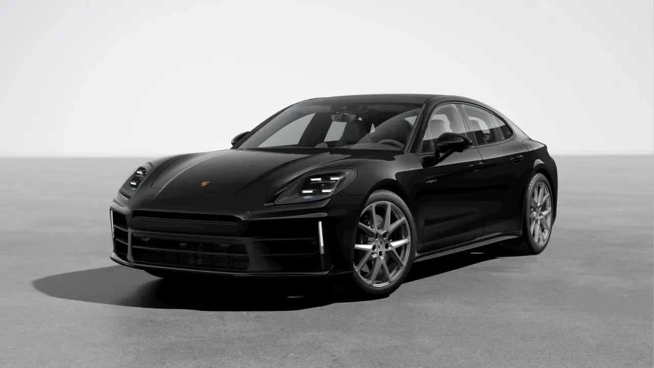 2026 Porsche 976 Panamera - Image 8 of 31