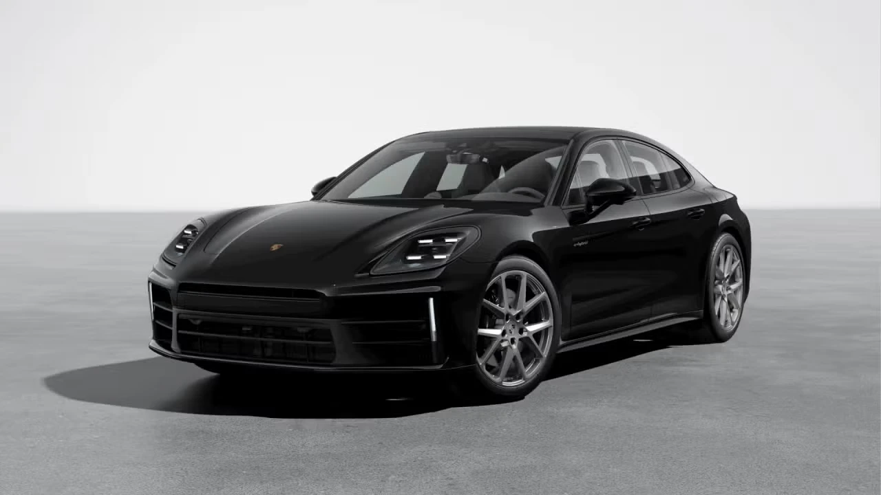 2026 Porsche 976 Panamera - Image 4 of 31