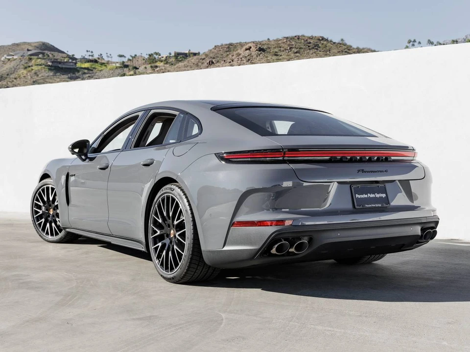 2026 Porsche 976 Panamera - Image 3 of 5