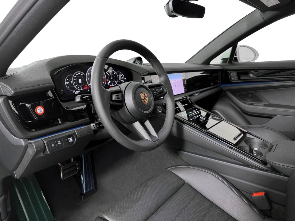 2026 Porsche 976 Panamera - Image 4 of 5