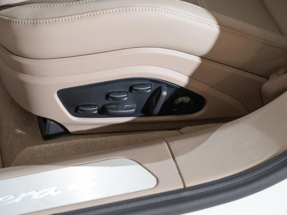 2026 Porsche 976 Panamera - Image 13 of 30