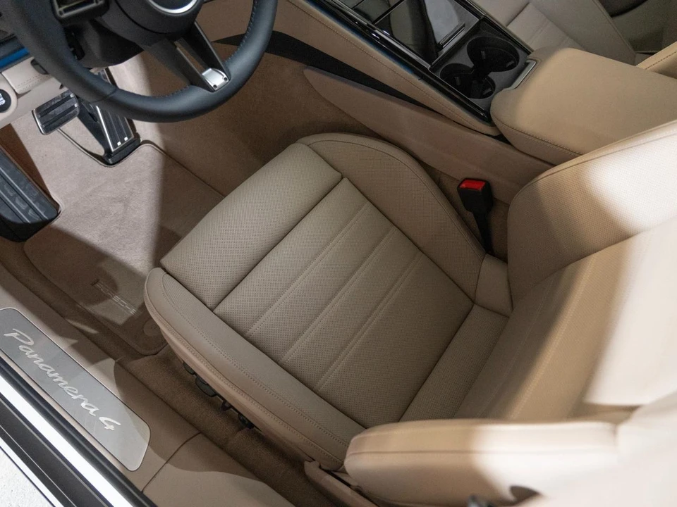 2026 Porsche 976 Panamera - Image 16 of 30