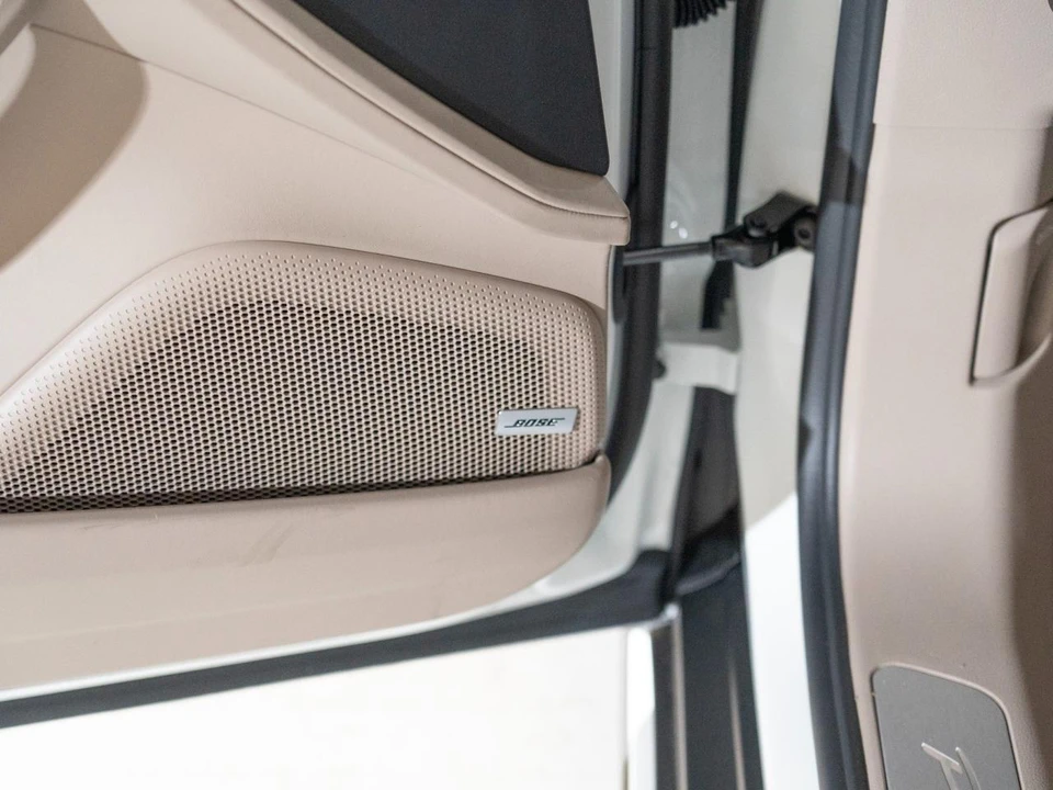 2026 Porsche 976 Panamera - Image 20 of 30