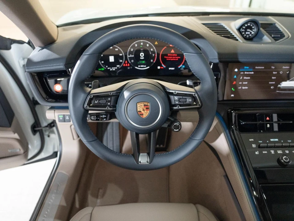 2026 Porsche 976 Panamera - Image 29 of 30
