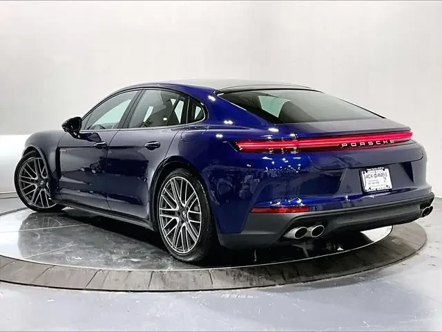 2026 Porsche 976 Panamera - Image 22 of 31