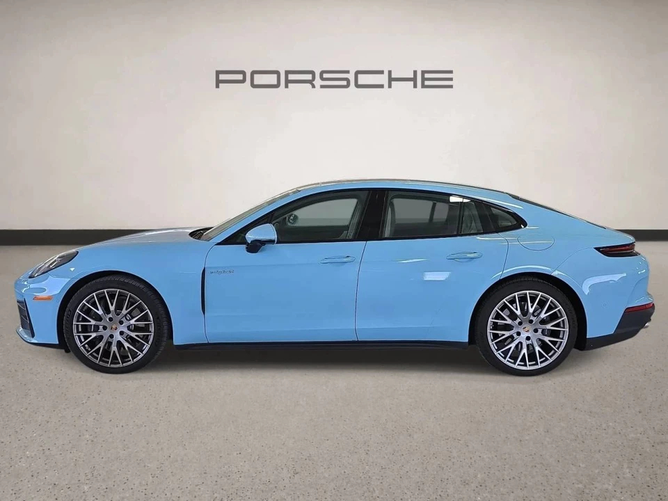 2026 Porsche 976 Panamera - Image 2 of 4