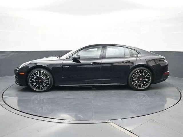 2026 Porsche 976 Panamera - Image 2 of 5