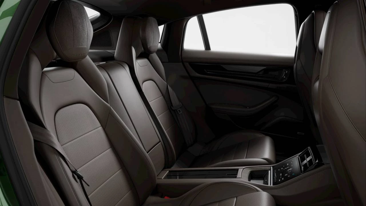 2026 Porsche 976 Panamera - Image 10 of 10