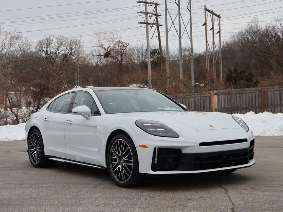 2026 Porsche 976 Panamera - Image 11 of 20