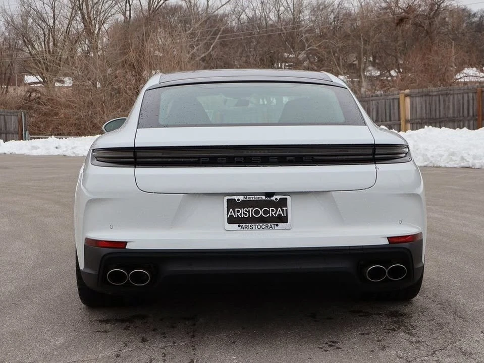 2026 Porsche 976 Panamera - Image 7 of 20