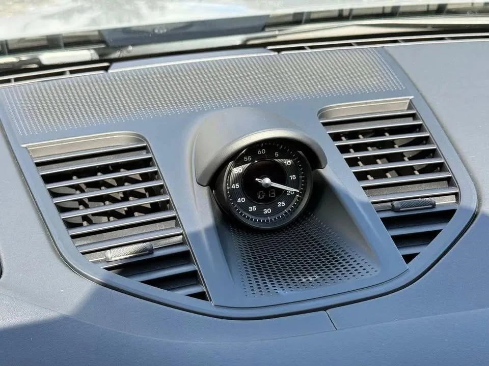2026 Porsche 976 Panamera - Image 18 of 20