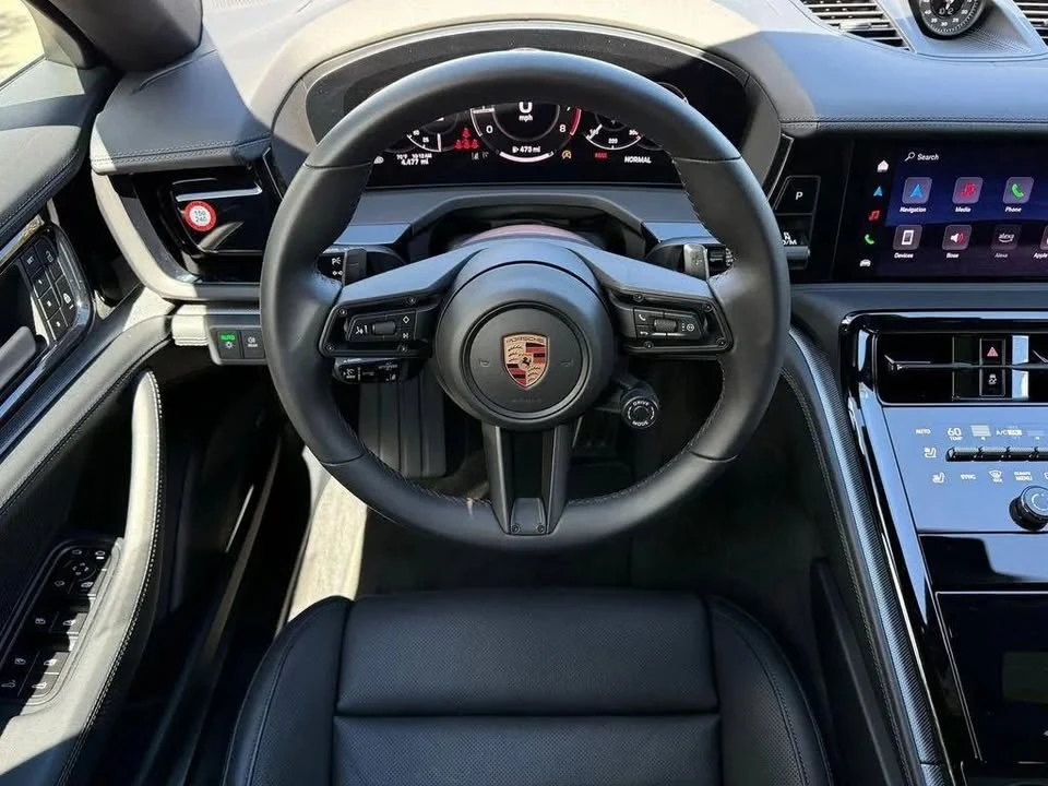 2026 Porsche 976 Panamera - Image 14 of 20