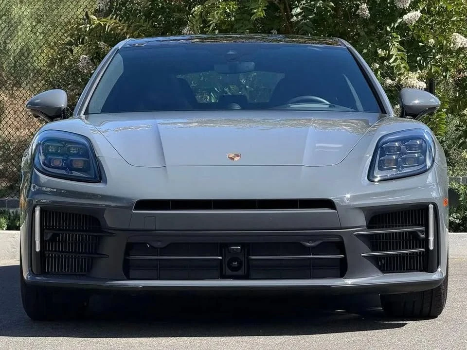 2026 Porsche 976 Panamera - Image 10 of 20