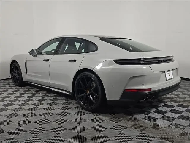 2026 Porsche 976 Panamera - Image 3 of 6