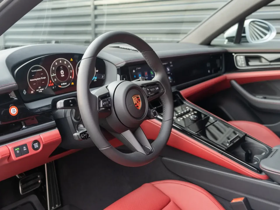 2026 Porsche 976 Panamera - Image 5 of 7