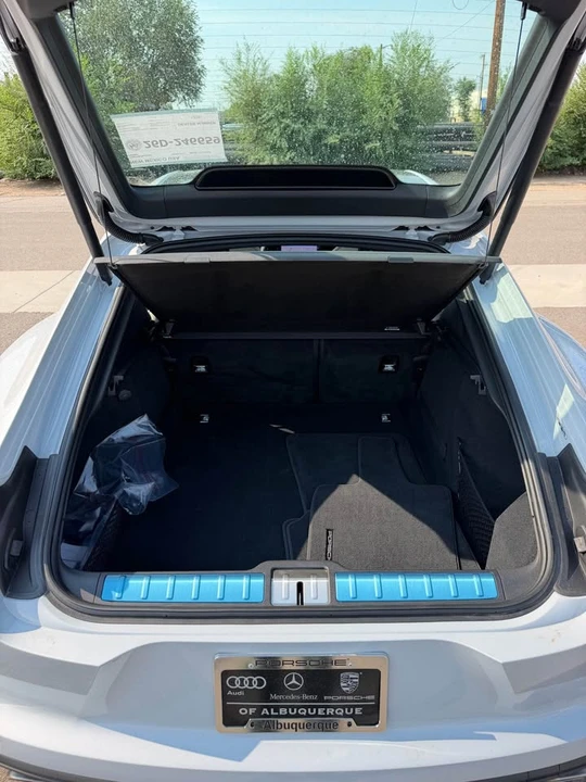 2026 Porsche 976 Panamera - Image 17 of 17