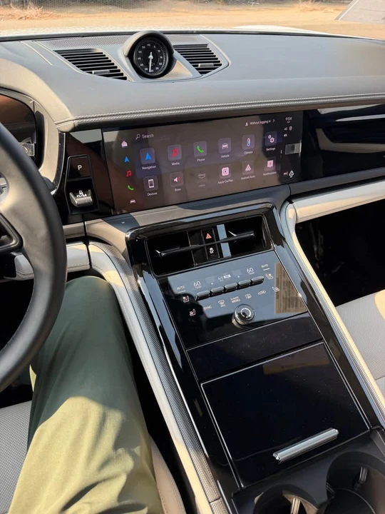 2026 Porsche 976 Panamera - Image 11 of 17