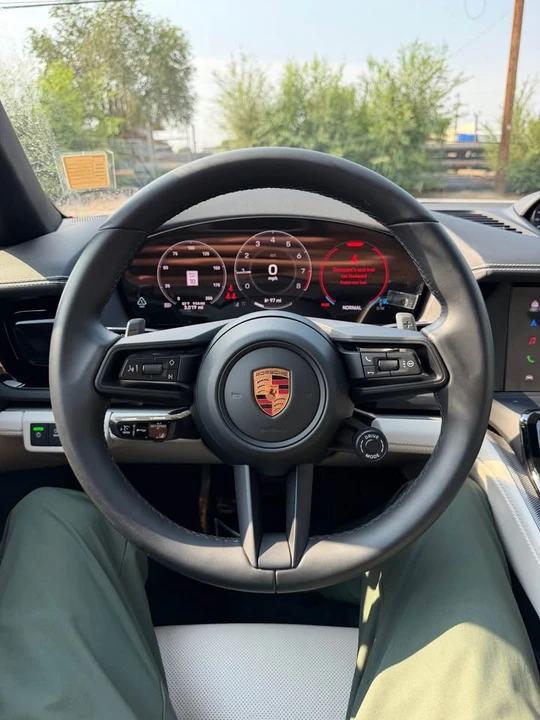 2026 Porsche 976 Panamera - Image 10 of 17