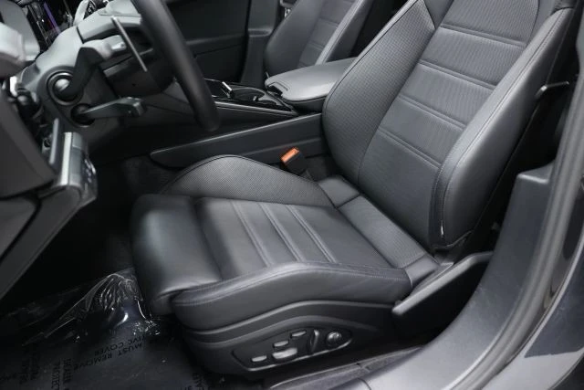 2026 Porsche 976 Panamera - Image 20 of 31