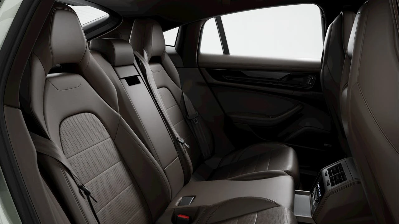 2026 Porsche 976 Panamera - Image 10 of 10