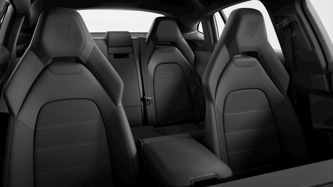 2026 Porsche Panamera - Image 9 of 10