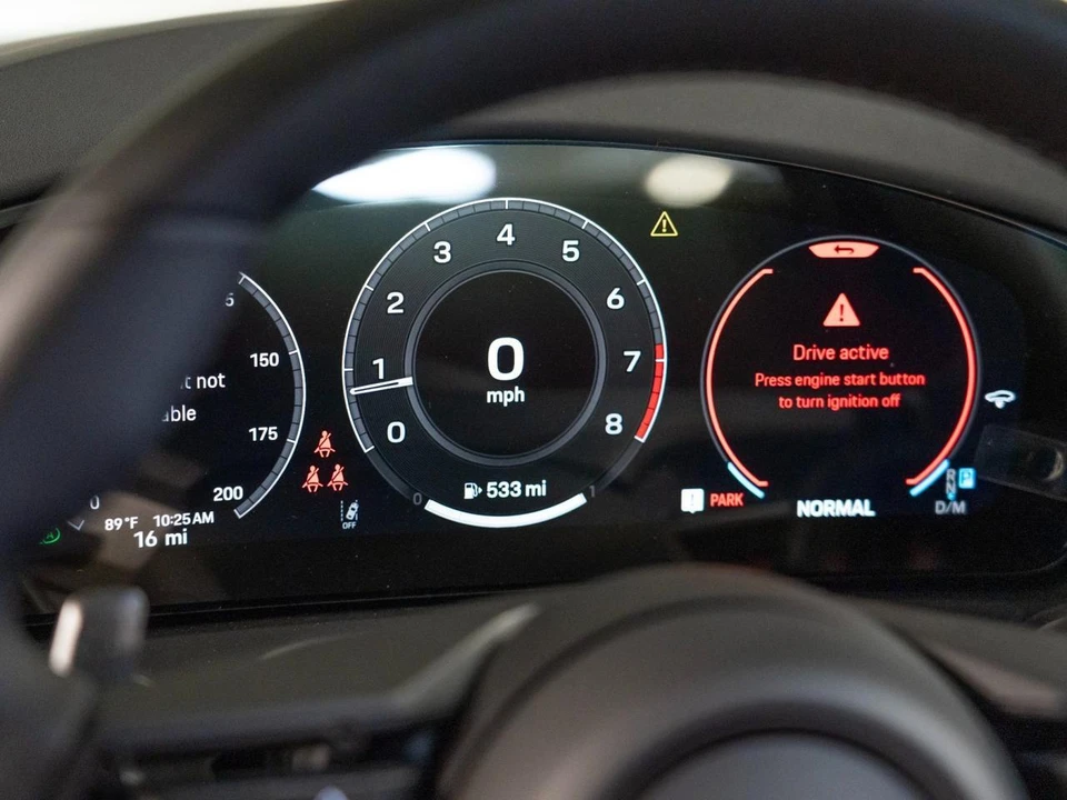 2026 Porsche 976 Panamera - Image 17 of 27
