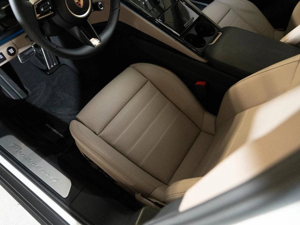 2026 Porsche 976 Panamera - Image 14 of 27