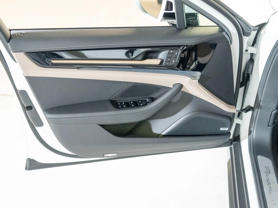 2026 Porsche 976 Panamera - Image 16 of 27