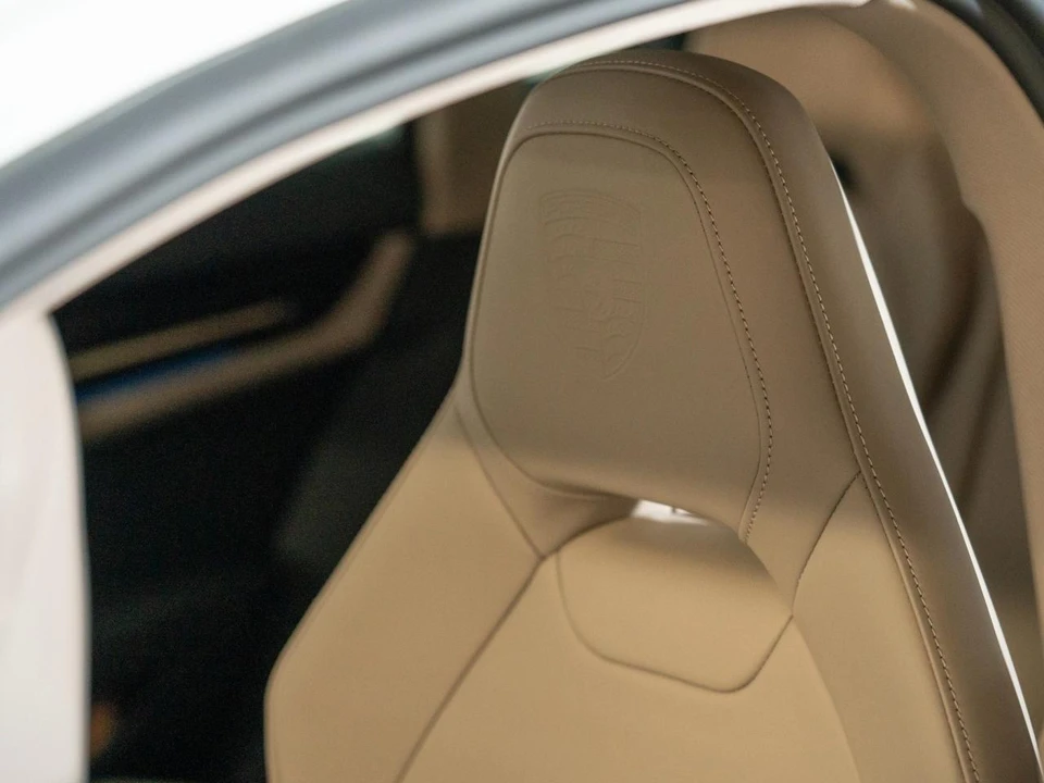 2026 Porsche 976 Panamera - Image 23 of 27