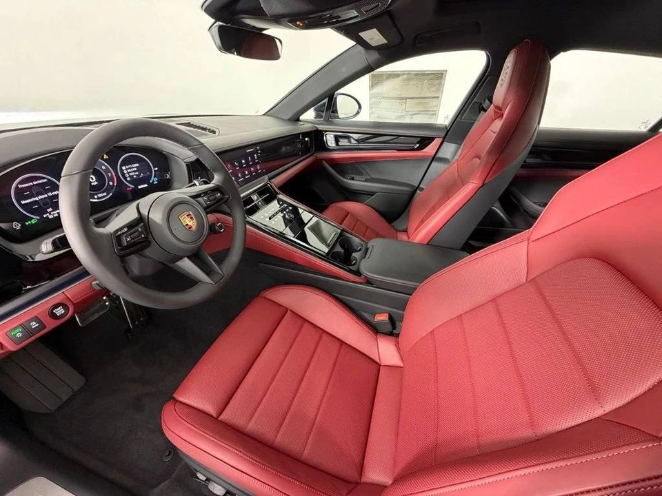 2026 Porsche 976 Panamera - Image 4 of 4