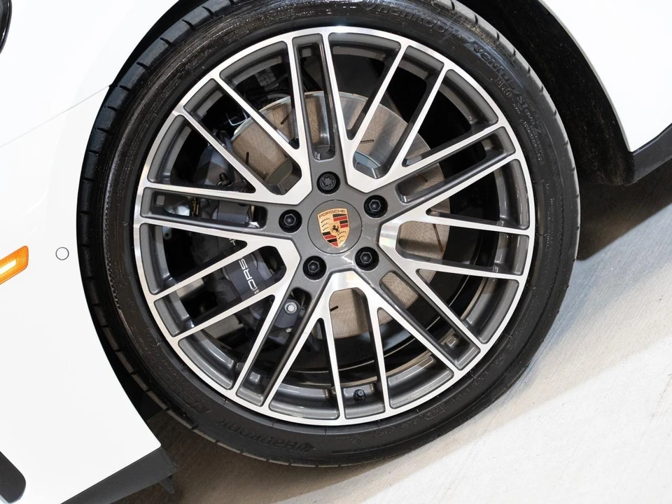 2026 Porsche 976 Panamera - Image 11 of 27