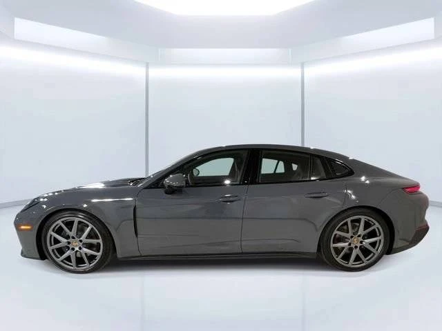 2026 Porsche 976 Panamera - Image 2 of 4