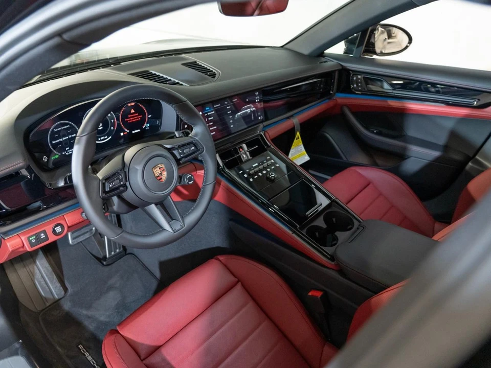 2026 Porsche 976 Panamera - Image 4 of 28
